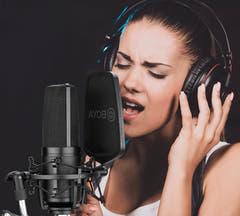 Boya M800 Studiomikrofon mit Halterung und Popfilter