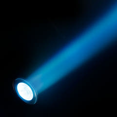 Cameo Q-SPOT 40 RGBW WH - Kompaktes spotlicht mit 40W RGBW LED in weißem Gehäuse