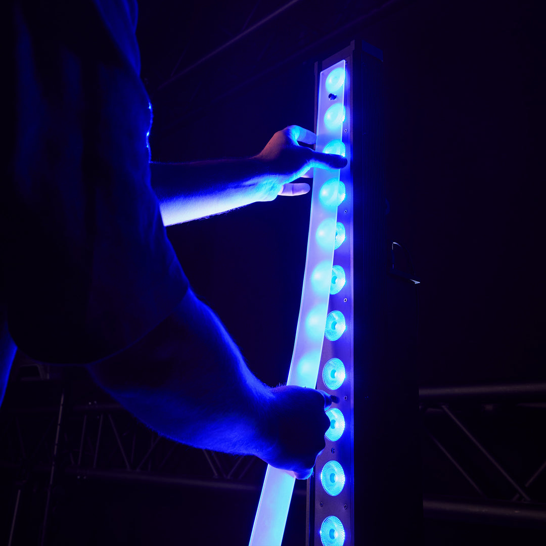Cameo ROOT® BAR 6 - 16 x 12 W RGBAW + UV-LED-Leiste