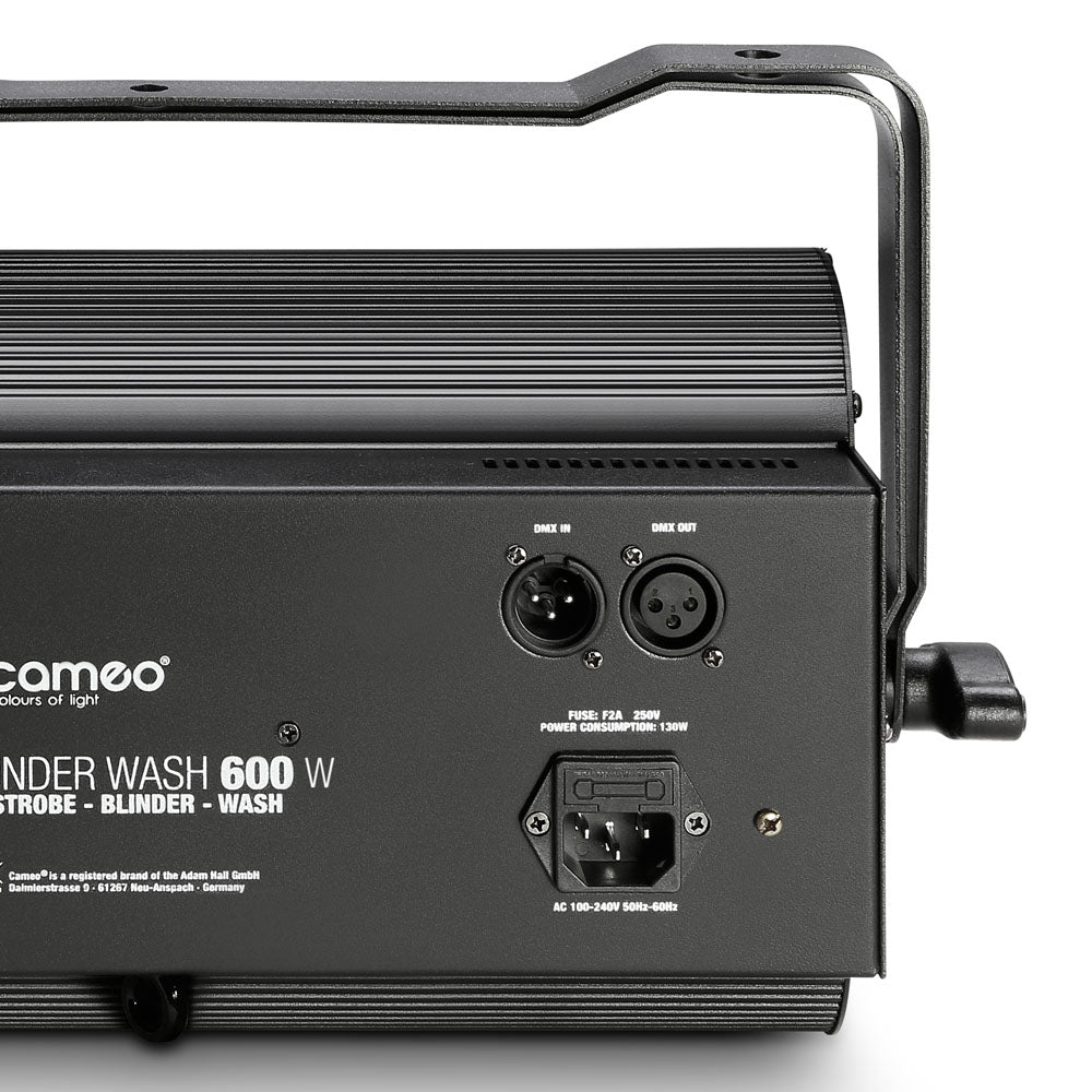 Cameo THUNDER® WASH 600 W - 3-in-1 Strobe-, Blinder- und Wash-Licht 648 x 0,2 W weißes Licht