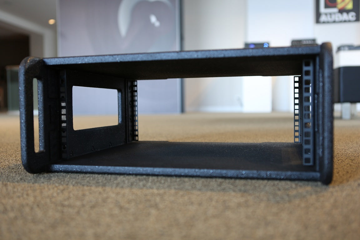 Caymon flightcase 19" insert rack 2 unit