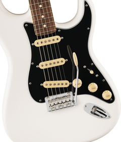 Fender Player II Stratocaser E-Gitarre (Polar White)