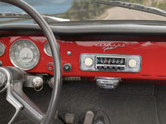 Blaupunkt Frankfurt Stereo Classic Retro-Autoradio mit DAB+, Bluetooth und USB