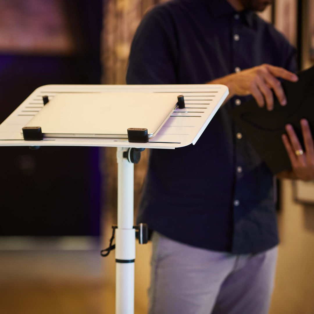 Gravity LTS T 02 W - Universeller Laptopständer mit verstellbaren Haltestäben und Stahlbasis