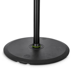 Gravity SP 3202 LR B – Ständer für Studiomonitorlautsprecher mit großer runder Basis