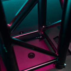 Gravity TWB 431 T B - Multifunktionale quadratische Stahl-Tourbase mit Möglichkeit zur Trussmontage
