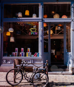Neonschild "Coffee Open"