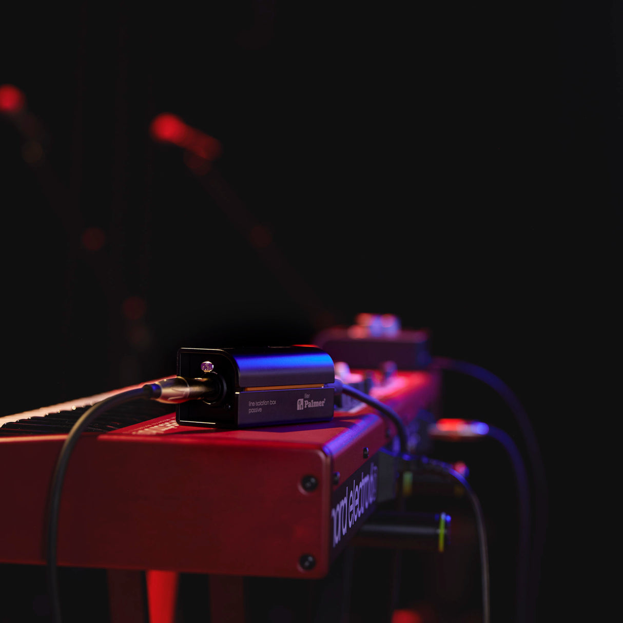 Palmer RIVER iller - Passive Line-Isolator-Box mit Kombi-Eingang