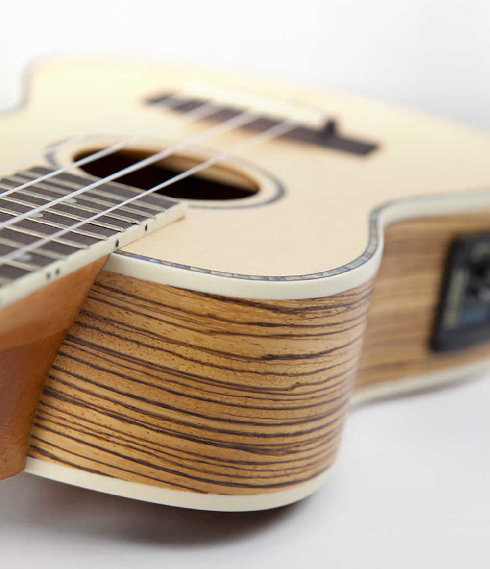 Reno RU320E Grand Konzert Ukulele m. Pickup und Tuner (Natur)