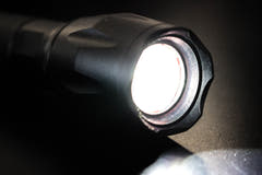 LED Taschenlampe mit Zoom