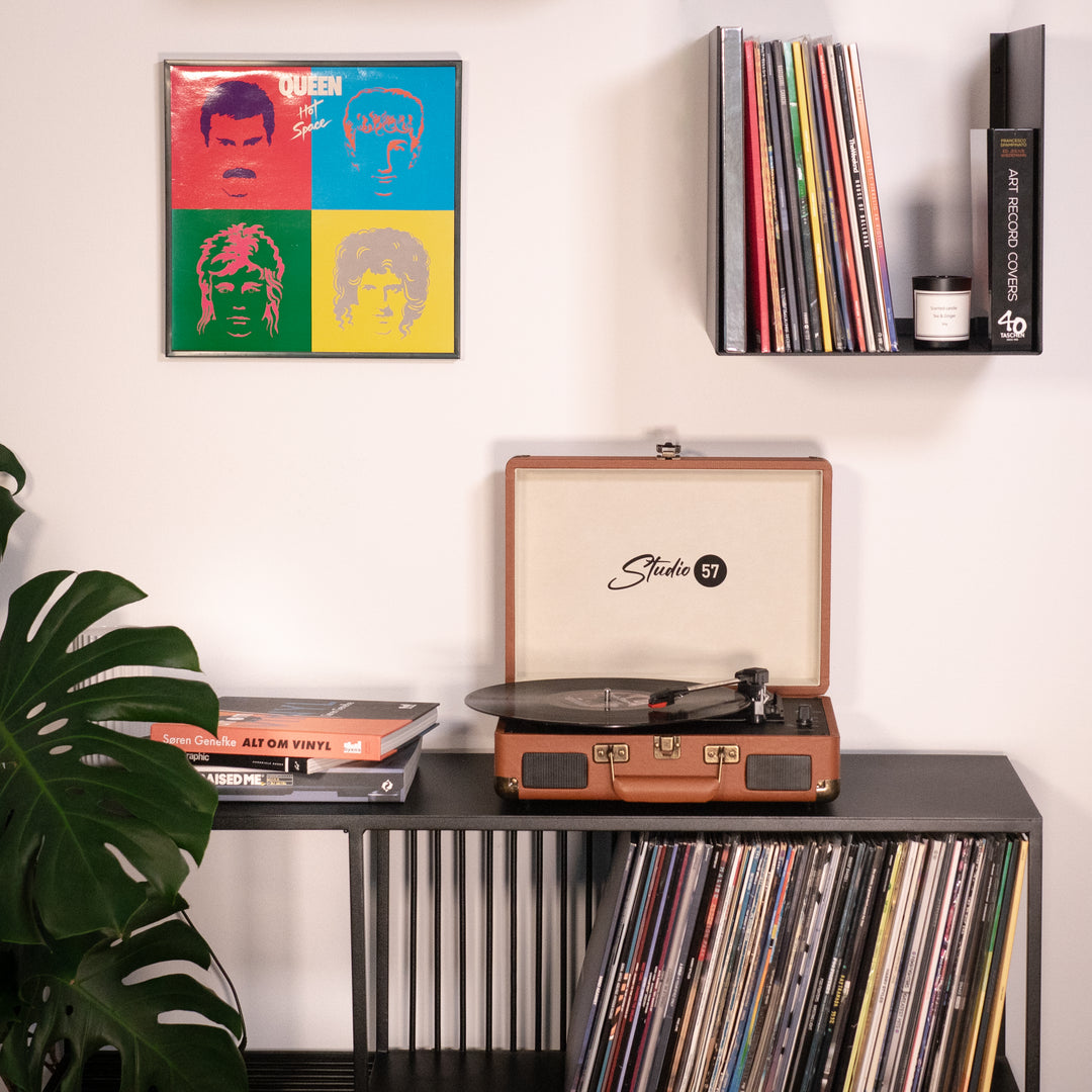 Studio 57 Dolly Plattenspieler (Braun) Bundle
