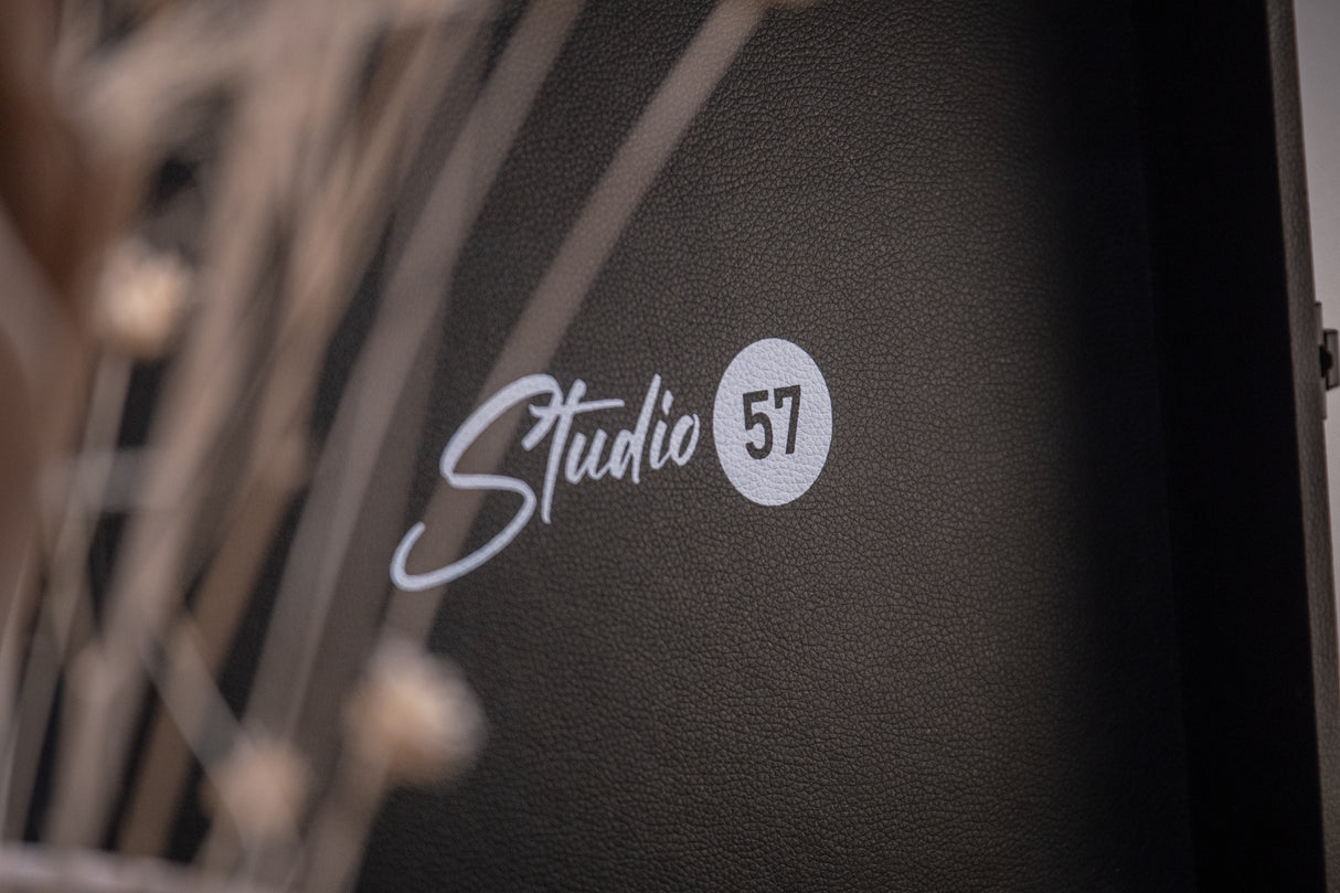 Studio 57 Groovy Plattenspieler (Schwarz)