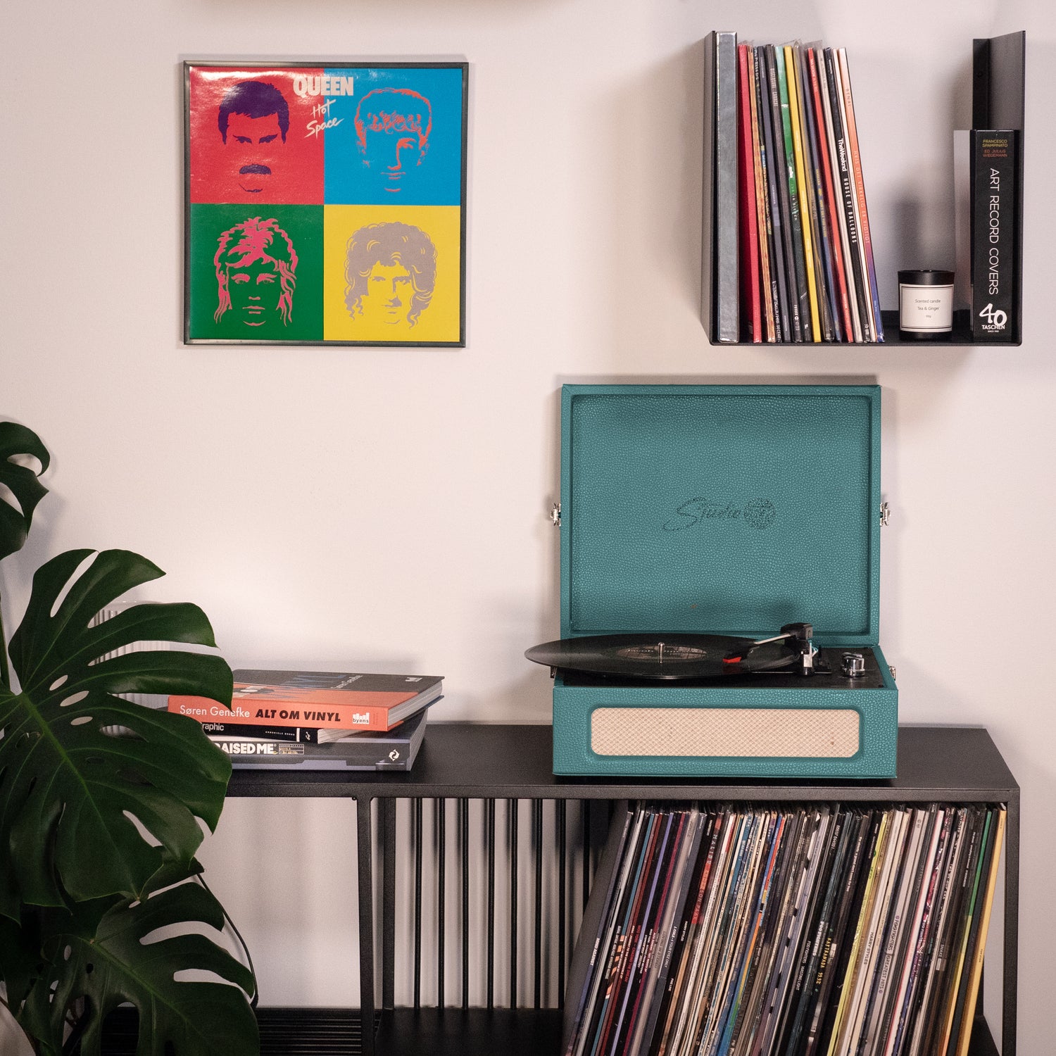 Studio 57 Groovy Turntable with LP Stand (Ivy)