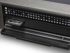 Tascam 2-Kanal-DSD/PCM-Masterrecorder und AD/DA-Konverter