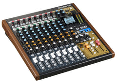 Tascam Model 12 Analogmischpult und 12-Spur-Digitalrekorder