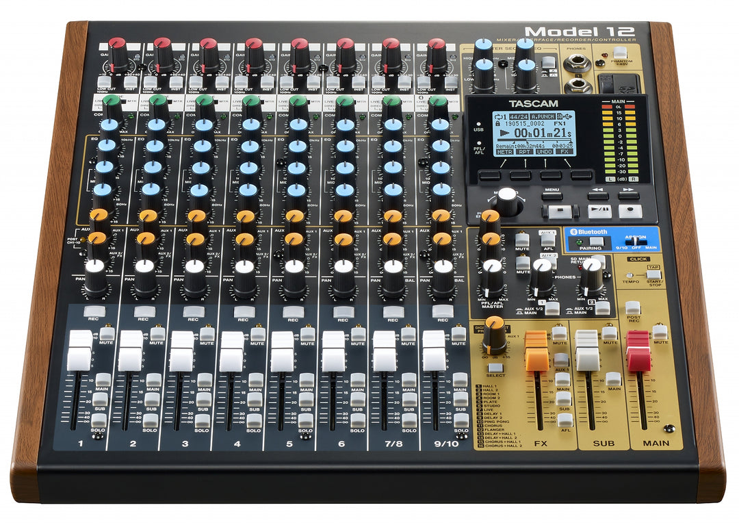 Tascam Model 12 Analogmischpult und 12-Spur-Digitalrekorder
