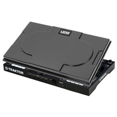 UDG Ultimate NI Traktor Kontrol S4 MK3 Equipment Cover Schwarz