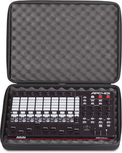 UDG Creator Controller Hardcase Medium Schwarz MK2