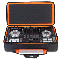 UDG Ultimate MIDI-Controller Backpack Large Schwarz/Orange innen MKII