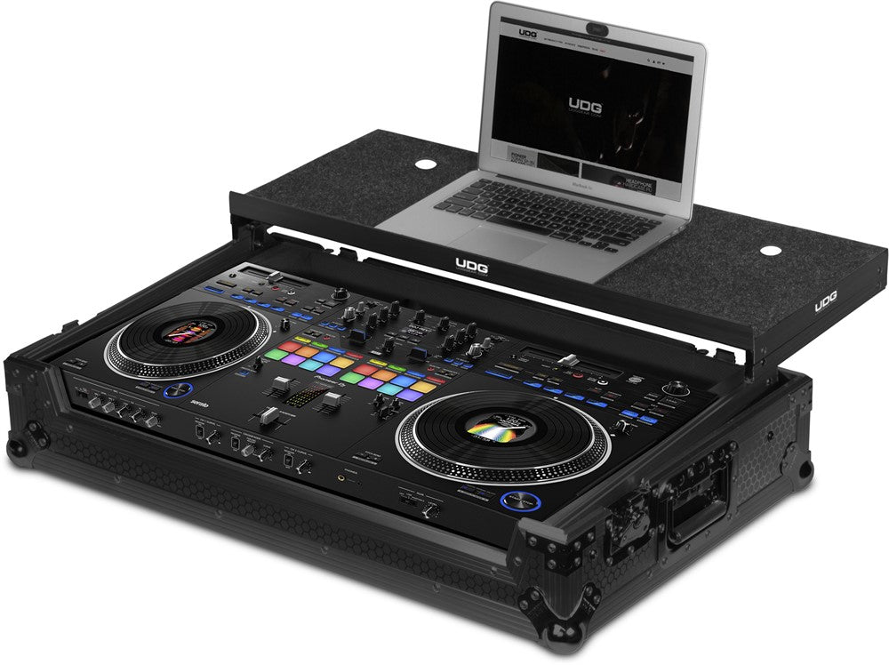 UDG Ultimate Flight Case Pioneer DDJ-REV7 Schwarz Plus (L&W)