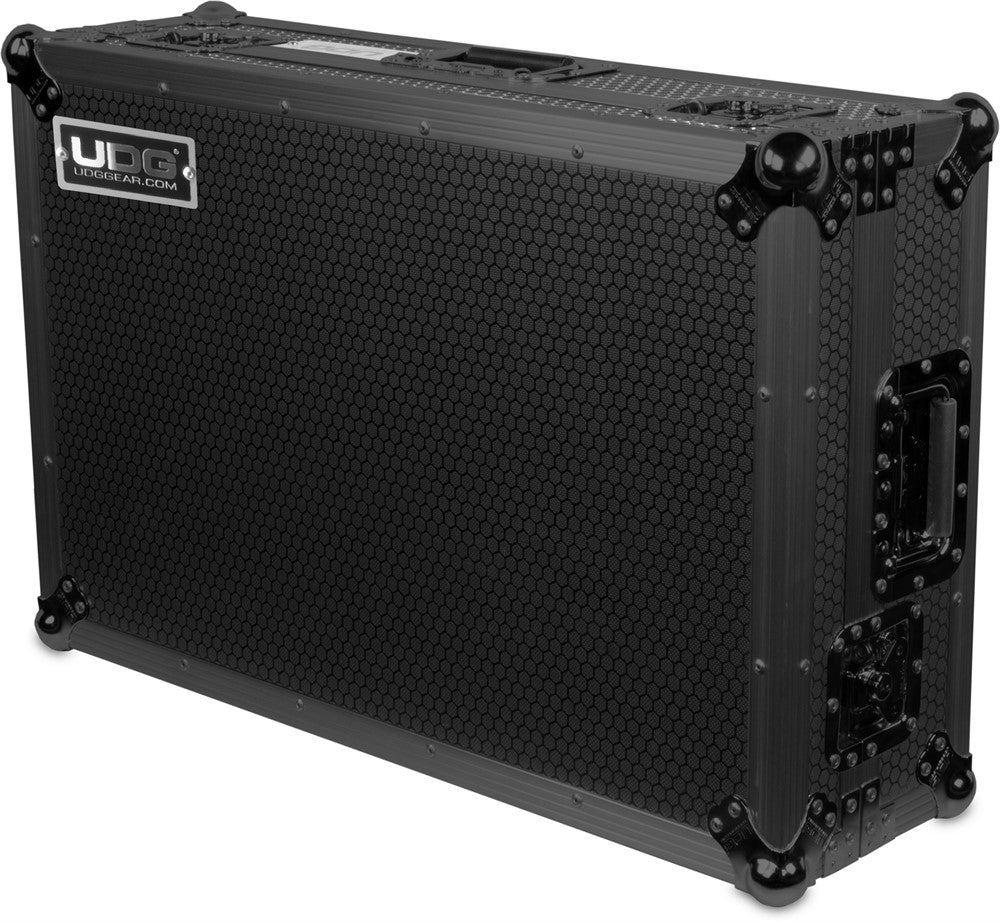 UDG Ultimate Flightcase Denon SC Live 2 Blk Plus (W)