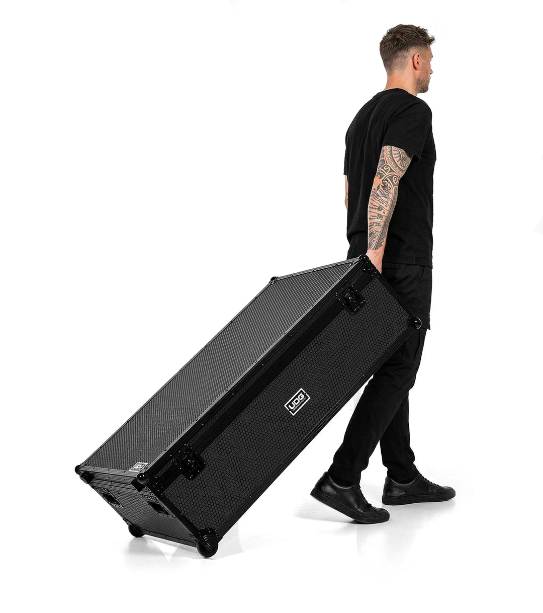 UDG Ultimate DJ Podium Workstation Flight Case Schwarz Plus (Wheels)