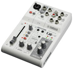 Yamaha AG03 MkII - Live Streaming Bundle (Weiß)