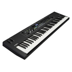 Yamaha CK76 Stage Keyboards mit 76 halbgewichteten Tasten