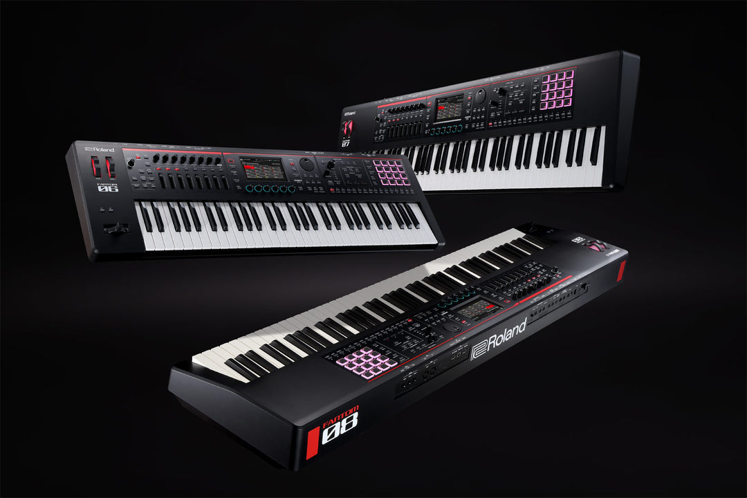 Roland Fantom-07 76 Synthesizer (Schwarz)