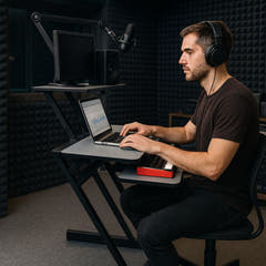 Studiotisch mit Regalen und Auszug für keyboard (120 cm)