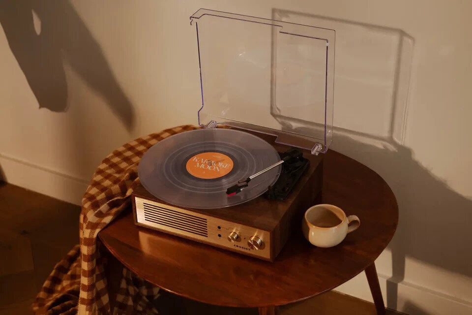 Crosley Miles Plattenspieler, Walnuss