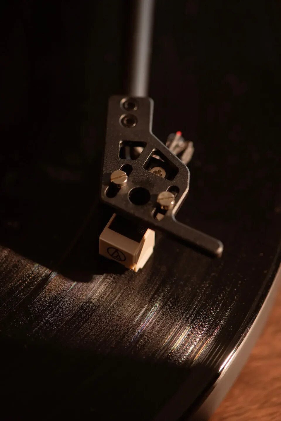 Crosley Stave Drehteller, Walnuss