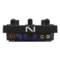 Native Instruments Traktor Z1 MK2 DJ-Mixer-Controller & Audio-Interface