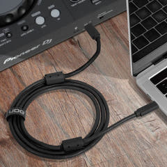 UDG Ultimate Kabel USB 3.2 C-C Schwarz Gerade 1,5m
